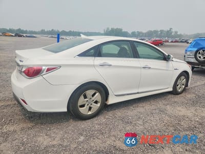 Trzecie zdjęcie samochodu z tyłu: 2011 HYUNDAI SONATA HYBRID VIN:KMHEC4A41BA011412 - miniatura