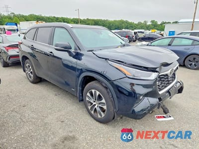 Czwarte zdjęcie samochodu z boku: 2026 TOYOTA HIGHLANDER HYBRID XLE VIN:5TDKBRCH0TS702197 - miniatura