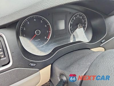 Zdjęcie 9 z 12 samochodu: 2014 VOLKSWAGEN JETTA SE VIN:3VWD17AJ8EM372217 - miniatura