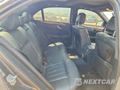 Zdjęcie 10 z 12 samochodu: 2010 MERCEDES-BENZ E 550 4MATIC VIN:WDDHF9AB1AA195372 - miniatura