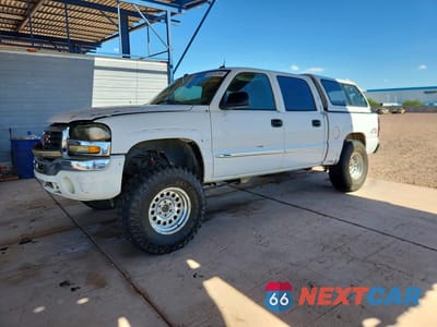 2004 GMC NEW SIERRA K1500 2GTEK13T041361265 - główne zdjęcie licytacji z USA - miniatura