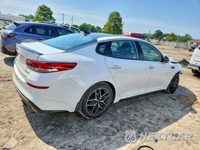 Trzecie zdjęcie samochodu z tyłu: 2019 KIA OPTIMA SX VIN:5XXGW4L24KG374937 - miniatura