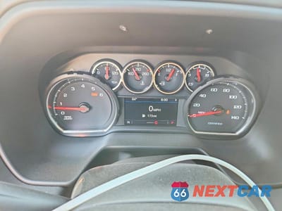 Zdjęcie 9 z 13 samochodu: 2023 CHEVROLET TAHOE C1500 VIN:1GNSCLED2PR520582 - miniatura