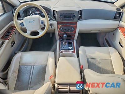 Zdjęcie 8 z 12 samochodu: 2007 JEEP GRAND CHEROKEE LIMITED VIN:1J8HR58227C552211 - miniatura