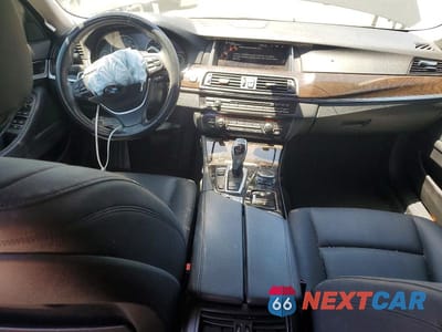 Zdjęcie 8 z 12 samochodu: 2016 BMW 528 I VIN:WBA5A5C54GG351130 - miniatura