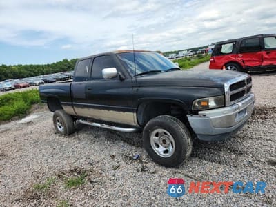 Czwarte zdjęcie samochodu z boku: 1996 DODGE RAM 1500 VIN:3B7HF13Y1TG144553 - miniatura