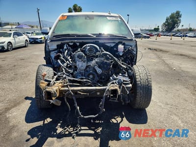 Piąte zdjęcie samochodu w środku: 2020 GMC YUKON SLT VIN:1GKS2BKC3LR215558 - miniatura