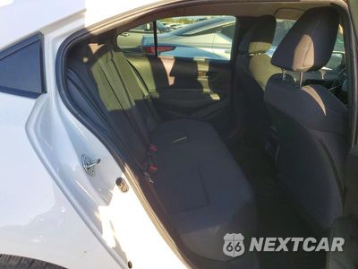 Zdjęcie 10 z 12 samochodu: 2022 TOYOTA COROLLA LE VIN:JTDEPMAE2N3013308 - miniatura