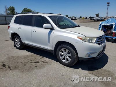 Czwarte zdjęcie samochodu z boku: 2011 TOYOTA HIGHLANDER SE VIN:5TDZK3EH6BS045591 - miniatura