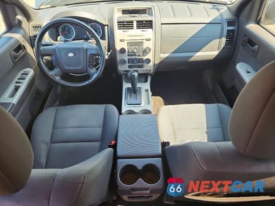 Zdjęcie 8 z 13 samochodu: 2012 FORD ESCAPE XLT VIN:1FMCU0DG1CKB39552 - miniatura