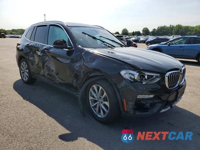 Czwarte zdjęcie samochodu z boku: 2019 BMW X3 XDRIVE30I VIN:5UXTR9C51KLP94232 - miniatura