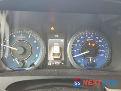 Zdjęcie 9 z 13 samochodu: 2016 TOYOTA SIENNA XLE 8-PASSENGER VIN:5TDYK3DC2GS757394 - miniatura