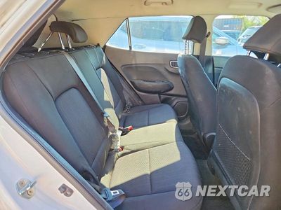 Zdjęcie 10 z 13 samochodu: 2021 HYUNDAI VENUE SE VIN:KMHRB8A35MU093729 - miniatura