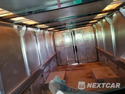 Zdjęcie 10 z 12 samochodu: 2012 FREIGHTLINER MT45 CHASSIS BOX TRUCK VIN:4UZAAPDU4CCBL7709 - miniatura