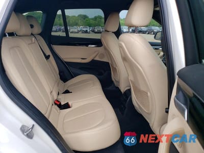 Zdjęcie 11 z 14 samochodu: 2017 BMW X1 XDRIVE28I VIN:WBXHT3C37H5F67702 - miniatura