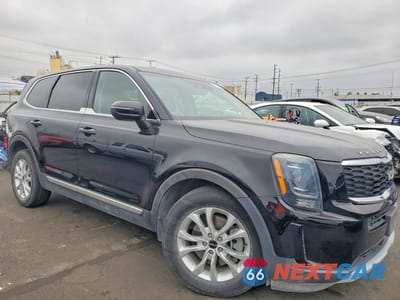 Czwarte zdjęcie samochodu z boku: 2022 KIA TELLURIDE LX VIN:5XYP24HCXNG260308 - miniatura