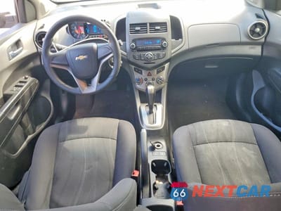 Zdjęcie 8 z 12 samochodu: 2012 CHEVROLET SONIC LT VIN:1G1JC5SH9C4167605 - miniatura
