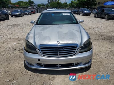 Piąte zdjęcie samochodu w środku: 2007 MERCEDES-BENZ S 550 VIN:WDDNG71X27A107972 - miniatura