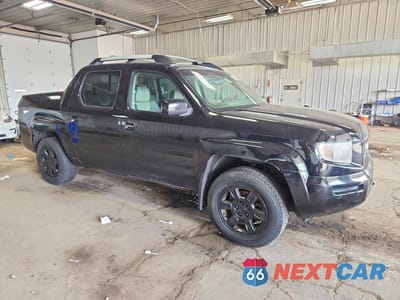 Czwarte zdjęcie samochodu z boku: 2006 HONDA RIDGELINE RTL VIN:2HJYK16556H526436 - miniatura