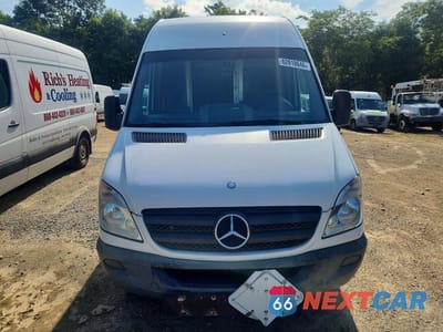 Piąte zdjęcie samochodu w środku: 2012 MERCEDES-BENZ SPRINTER 2500 VIN:WD3PE8CB1C5693948 - miniatura