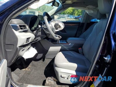 Zdjęcie 7 z 13 samochodu: 2026 TOYOTA HIGHLANDER HYBRID LIMITED VIN:5TDXBRCH9TS705136 - miniatura
