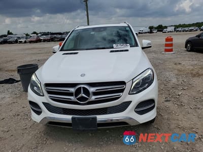 Piąte zdjęcie samochodu w środku: 2016 MERCEDES-BENZ GLE 350 VIN:4JGDA5JB8GA690950 - miniatura