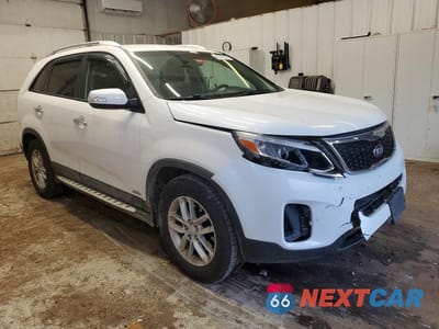 Czwarte zdjęcie samochodu z boku: 2014 KIA SORENTO LX VIN:5XYKTDA61EG500051 - miniatura