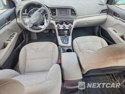 Zdjęcie 8 z 12 samochodu: 2019 HYUNDAI ELANTRA SE VIN:5NPD74LF5KH463245 - miniatura