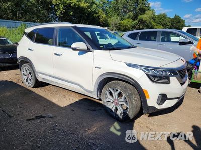 Czwarte zdjęcie samochodu z boku: 2021 KIA SELTOS SX VIN:KNDETCA26M7164168 - miniatura