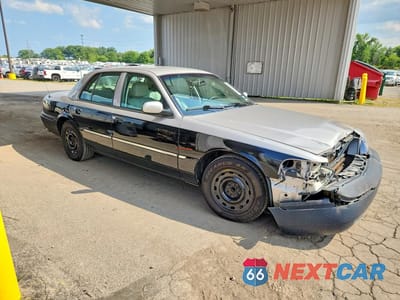 Czwarte zdjęcie samochodu z boku: 2005 MERCURY GRAND MARQUIS LS VIN:2MEHM75W45X656142 - miniatura