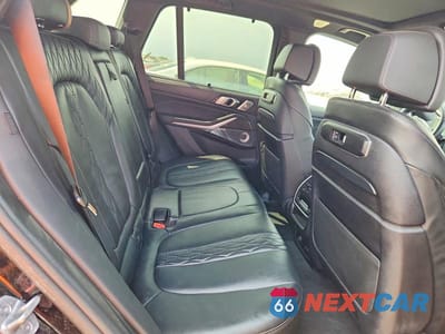 Zdjęcie 11 z 14 samochodu: 2026 BMW X5 M60I VIN:5UX33EU08T9271429 - miniatura