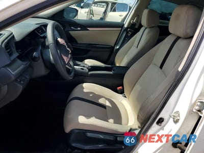 Zdjęcie 7 z 12 samochodu: 2018 HONDA CIVIC LX VIN:2HGFC2F59JH575518 - miniatura