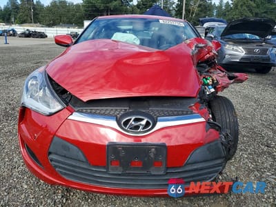 Piąte zdjęcie samochodu w środku: 2016 HYUNDAI VELOSTER BASE VIN:KMHTC6AD9GU271338 - miniatura