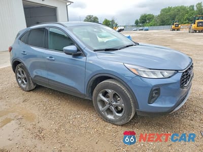 Czwarte zdjęcie samochodu z boku: 2025 FORD ESCAPE ST LINE SELECT VIN:1FMCU9NA2SUB43076 - miniatura
