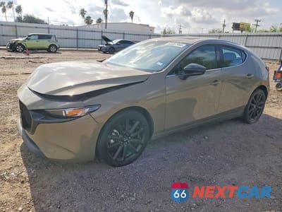 2025 MAZDA 3 CARBON TURBO JM1BPBYY6S1750624 - główne zdjęcie licytacji z USA - miniatura