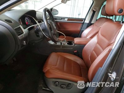 Zdjęcie 7 z 13 samochodu: 2015 VOLKSWAGEN TOUAREG V6 VIN:WVGEF9BP8FD006824 - miniatura