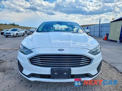 Piąte zdjęcie samochodu w środku: 2019 FORD FUSION SE VIN:3FA6P0LU5KR188558 - miniatura