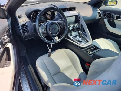Zdjęcie 8 z 12 samochodu: 2017 JAGUAR F-TYPE VIN:SAJWA6AT6H8K37612 - miniatura