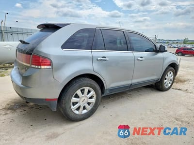 Trzecie zdjęcie samochodu z tyłu: 2007 LINCOLN MKX VIN:2LMDU88C17BJ29943 - miniatura