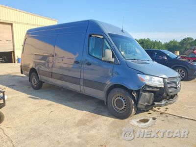 Czwarte zdjęcie samochodu z boku: 2019 MERCEDES-BENZ SPRINTER 2500/3500 VIN:WD4PF1CD5KP108602 - miniatura