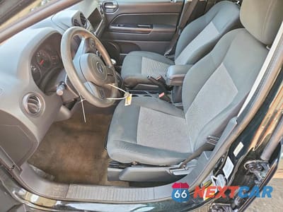 Zdjęcie 7 z 13 samochodu: 2013 JEEP COMPASS SPORT VIN:1C4NJCBA0DD169220 - miniatura