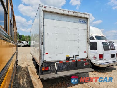 Drugie zdjęcie samochodu z przodu: 2018 ISUZU NPR XD BOX TRUCK VIN:JALC4W160J7K00200 - miniatura