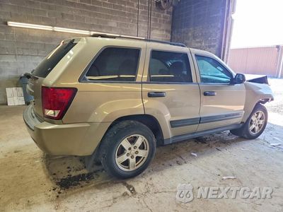 Trzecie zdjęcie samochodu z tyłu: 2006 JEEP GRAND CHEROKEE LAREDO VIN:1J4GR48K96C277913 - miniatura