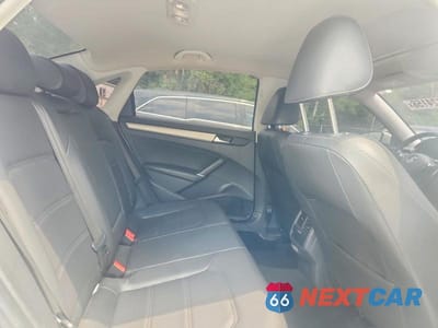 Zdjęcie 10 z 12 samochodu: 2020 VOLKSWAGEN PASSAT SE VIN:1VWWA7A34LC024214 - miniatura