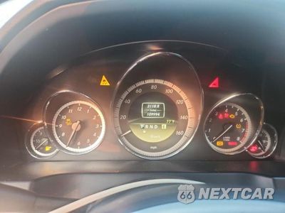 Zdjęcie 9 z 12 samochodu: 2012 MERCEDES-BENZ E 350 VIN:WDDKJ5KB0CF160727 - miniatura