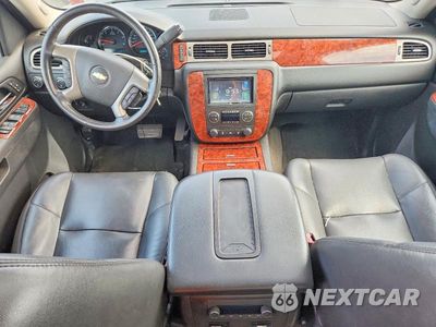 Zdjęcie 8 z 12 samochodu: 2013 CHEVROLET AVALANCHE LTZ VIN:3GNTKGE7XDG302278 - miniatura