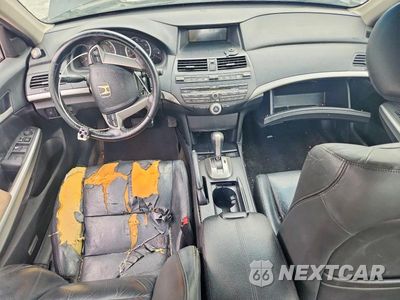 Zdjęcie 8 z 12 samochodu: 2009 HONDA ACCORD EXL VIN:1HGCP26839A035559 - miniatura
