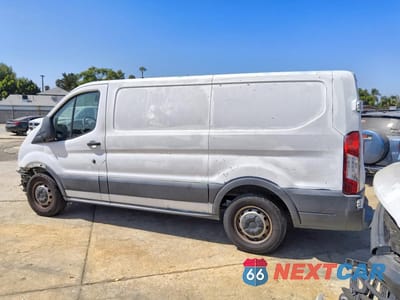 Drugie zdjęcie samochodu z przodu: 2016 FORD TRANSIT T-150 VIN:1FTYE1YM4GKB19556 - miniatura