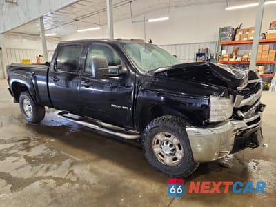 Czwarte zdjęcie samochodu z boku: 2009 CHEVROLET SILVERADO K2500 HEAVY DUTY LTZ VIN:1GCHK63609F151351 - miniatura