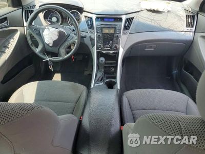 Zdjęcie 8 z 12 samochodu: 2012 HYUNDAI SONATA GLS VIN:5NPEB4AC1CH383731 - miniatura